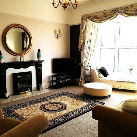 Malvern House-3